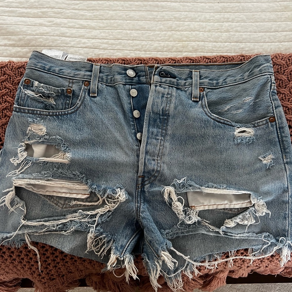 Levi’s high waisted distressed shorts